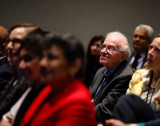 Dr. Lawrence Einhorn